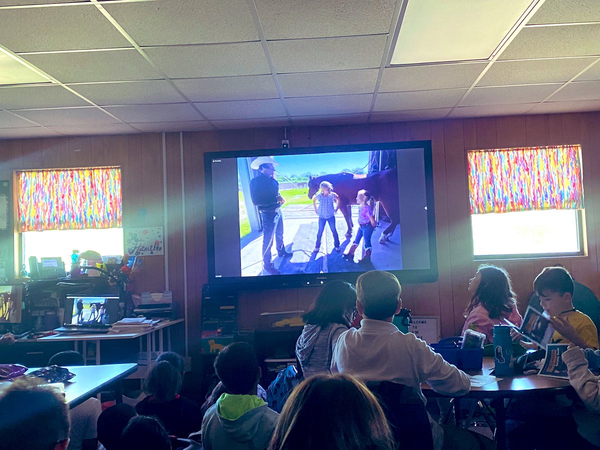 hyacinto10's tweet photo. What a great day to learn about horses with James O’Brien and his daughters! 5th graders had so much fun. Thanks,  @TexasFarmBureau #FarmFromSchool @McNeilles @jill_harrell https://t.co/uZnzxmWK3Q