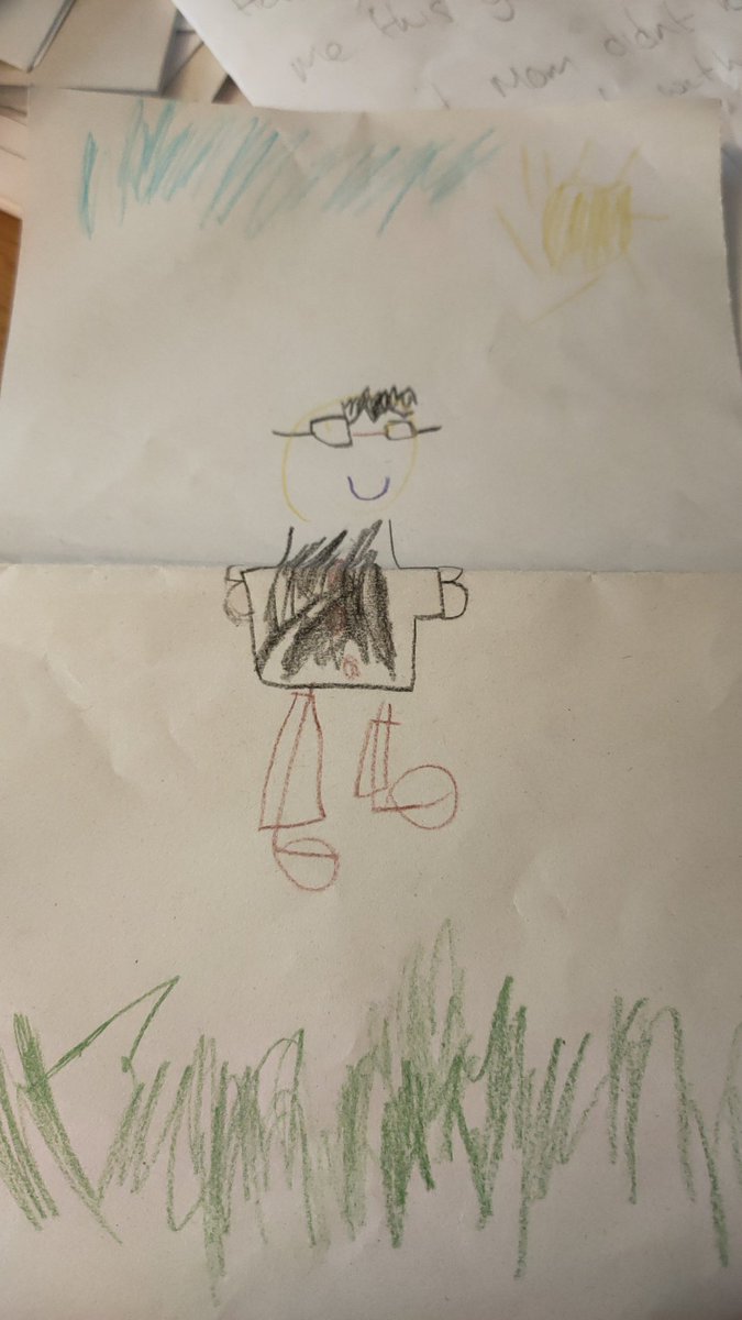 MrSinclair240's tweet photo. Why I keep on going! "Thank You for helping me write my name Sir". Reception child today....A gift..... despite the other stuff teaching is a blessing if you can...Be Productive and Blessed 🙏🏾🙏🏾🙏🏾 https://t.co/zdRXWNotco