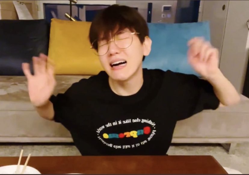 EXO LS WE SURVIVED ANOTHER EXO MILITARY ENLISTMENT!!! 5/8 OF THE EXOS ARE FINALLY DONE WITH THEIR MILITARY SERVICE!!!!!