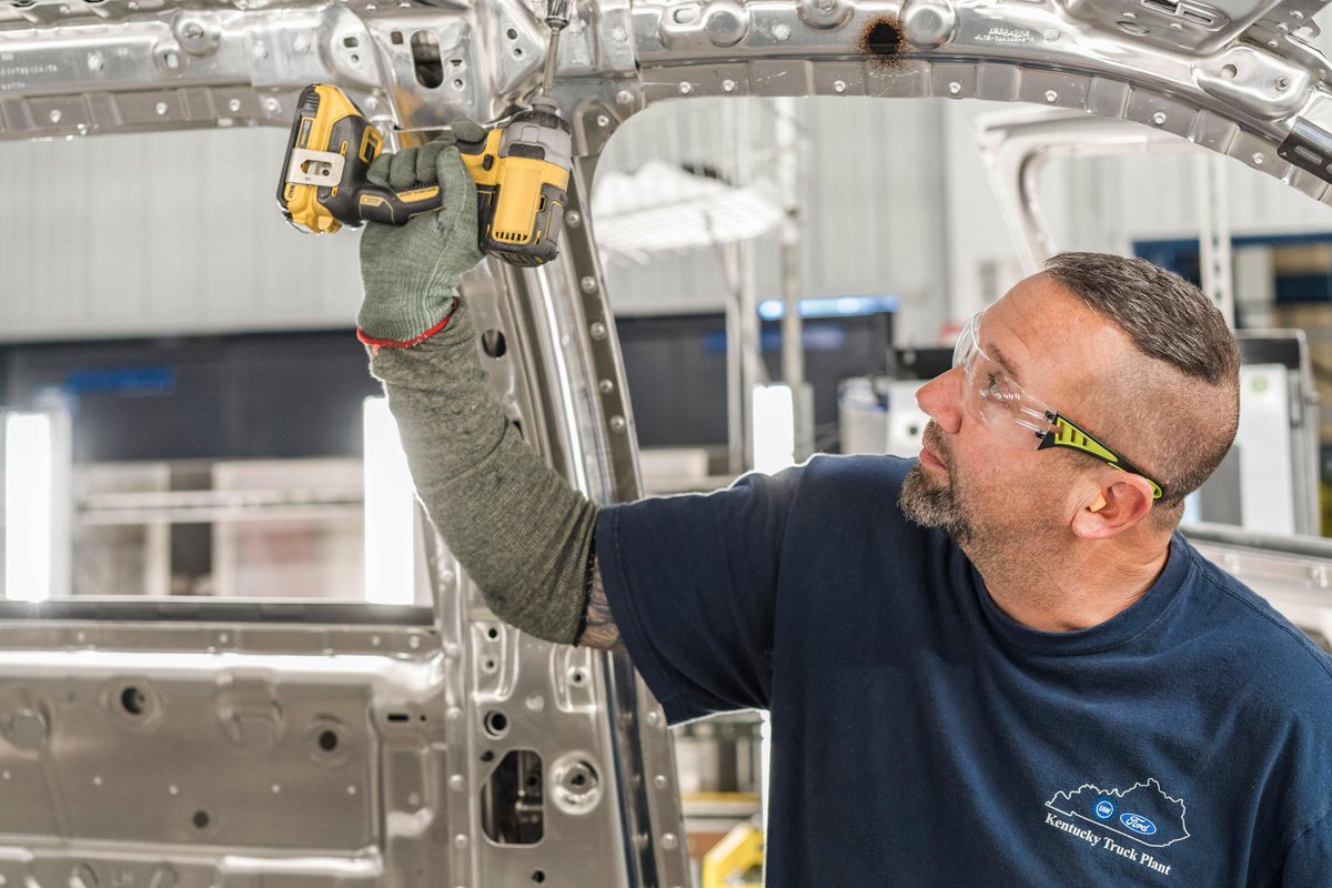 Ford Careers tweet media