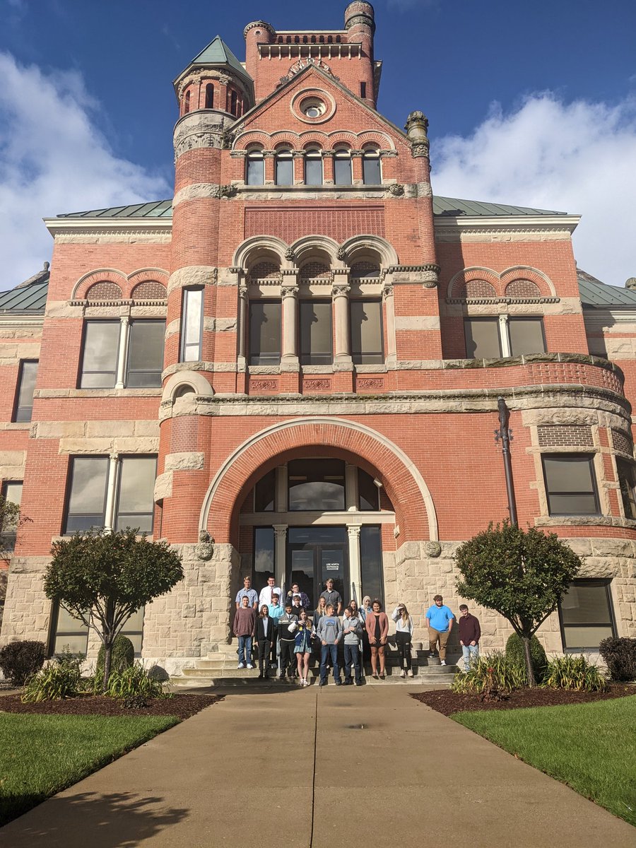 Thank you to Judge Clouse and the Noble County Superior Court for allowing ENHS' Law Education students to sit in on pretrial hearings and ask questions about the criminal justice process.