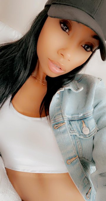 Woke up so horny baby are you? https://t.co/Dv5RSo4fuV<a href="/tag/onmfc"class="tags"><span>#onmfc</span></a>