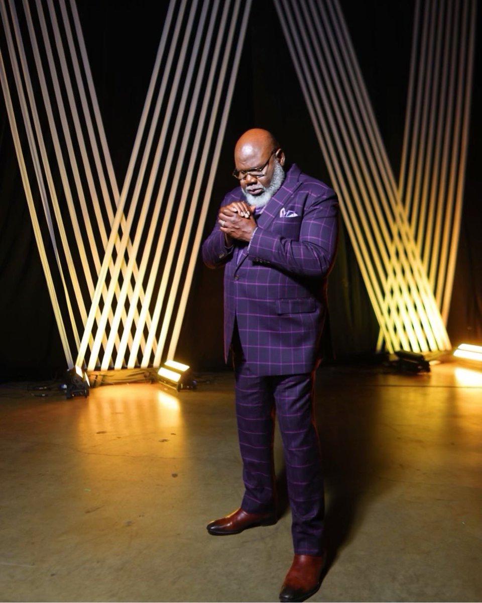 BishopJakes's tweet photo. As I leave the task of empowerment to Sarah, I want to thank everyone who got us to this point. 

#FinalWTAL https://t.co/2ILy4DVdjM