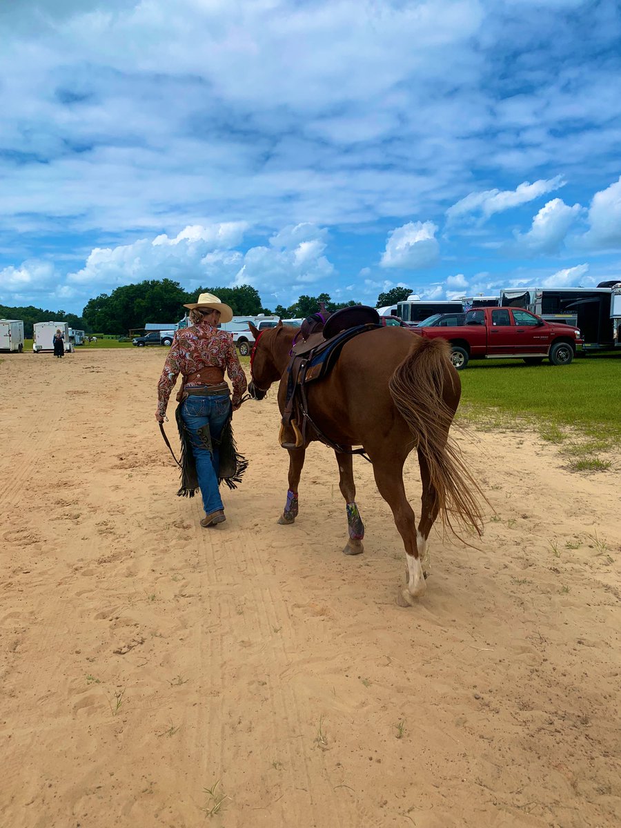 GatorGal0715's tweet photo. Red and I WON OUR CLASS and a check$ at the Cowboy Mounted Shooting this weekend in our 4th competition ever!  
We are really becoming good teammates🐴🤠 https://t.co/oblXLMadVu