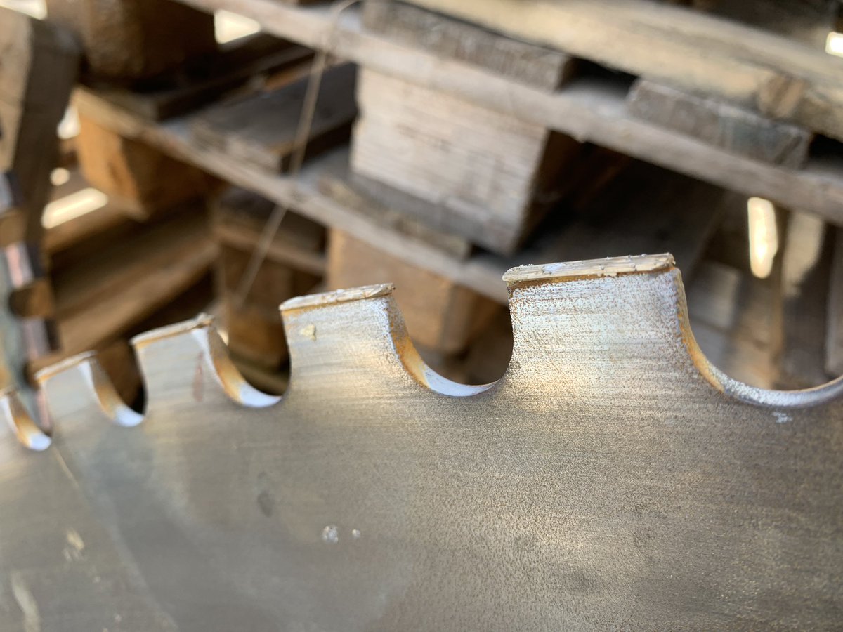 Off with the old and on with the new, just look at what cutting natural stone does to a diamond tipped blade! #NewTeeth #Yorkstone #ReTip