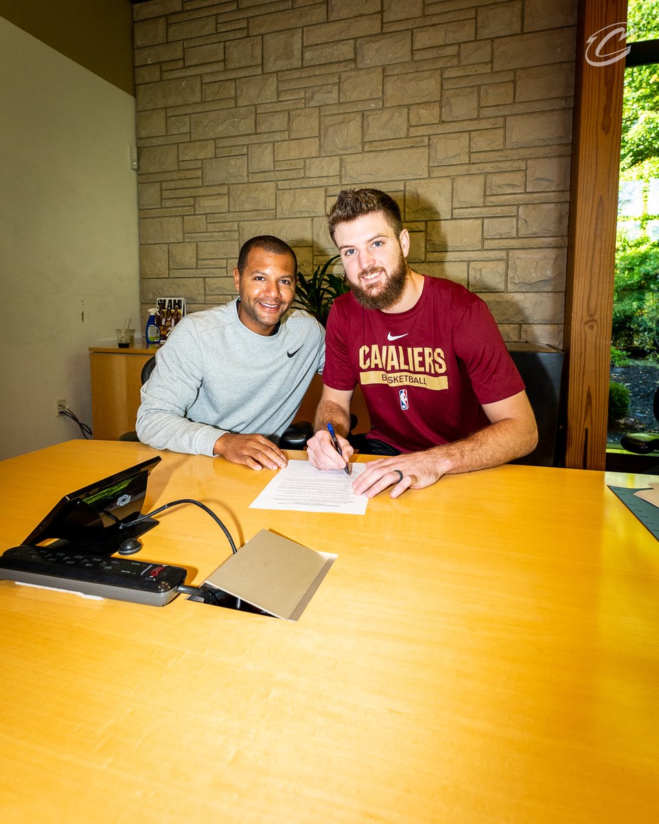 cavs's tweet photo. Undrafted to extended 🖊️

#LetEmKnow https://t.co/Ee1YDWiT3H