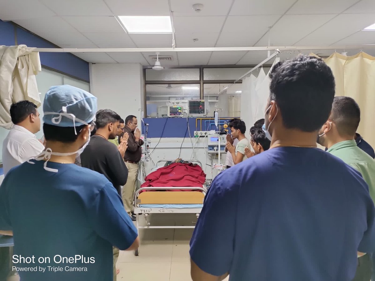 નવલી નવરાત્રિના પ્રથમ નોરતે <a href="/civilhospamd/">civilhospitalamdavad</a> માં થયેલા ૯૨મા અંગદાન થકી મળેલા હૃદયનું @UNMEHTAHOSPITA1 માં દાખલ દર્દીમાં પ્રત્યારોપણ કરવામાં આવ્યું છે.

અત્રે ઉલ્લેખનીય છે કે, યુ.એન. મહેતામાં પ્રથમ વખત હૃદયનું પ્રત્યારોપણ કરવામાં આવ્યું છે.
@Rushikeshmla 
<a href="/joshirakesh2016/">Dr. Rakesh Joshi</a>