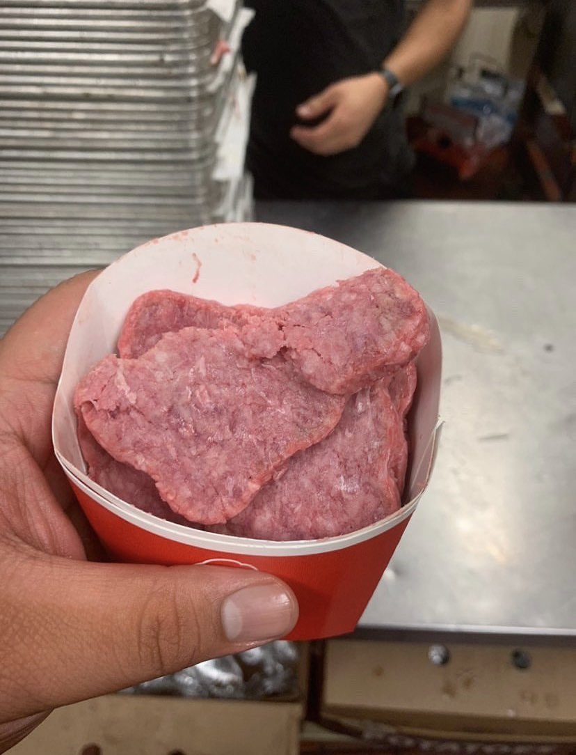 bobbyisoriginal's tweet photo. @Wendys Meat nugs https://t.co/qCALSaOrT3
