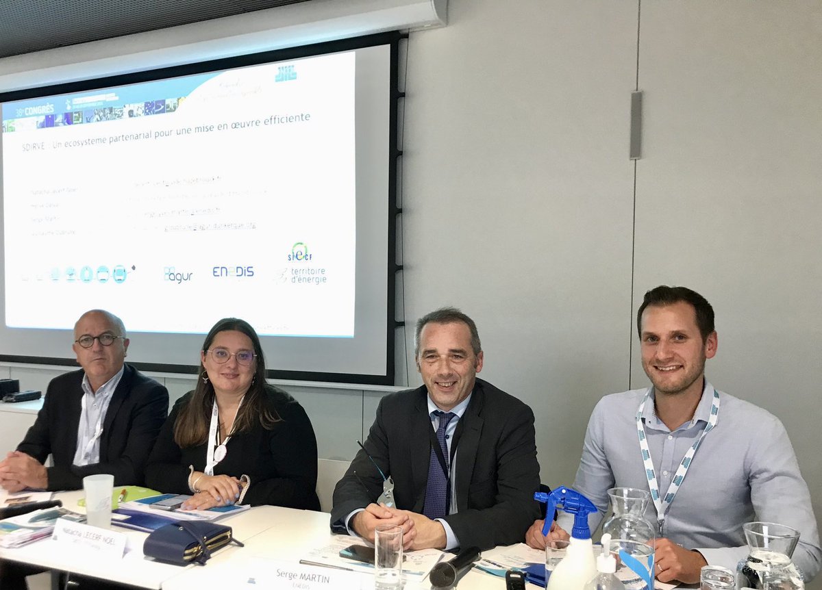 EnergieFlandre's tweet photo. En direct Congrès @fnccr: @siecf @enedis_npdc et @AGUR_Dunkerque présentent le #SDIRVE dans l’atelier « schéma directeur IRVE : un écosystème partenarial pour une mise en œuvre efficiente » #FNCCR2022 https://t.co/MLLYfXn7nr