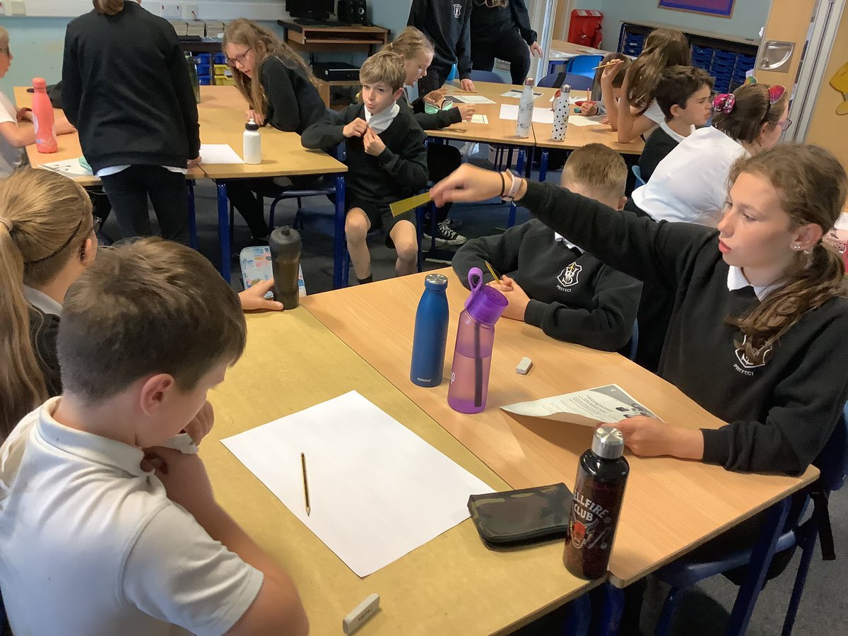P7BWPS's tweet photo. We designed our own children parliament buildings in groups, which helped us explore the different ways countries can be ran! #dictatorship #absolutemonarchy #representativedemocracy #directdemocracy https://t.co/3C8wDeRlBj