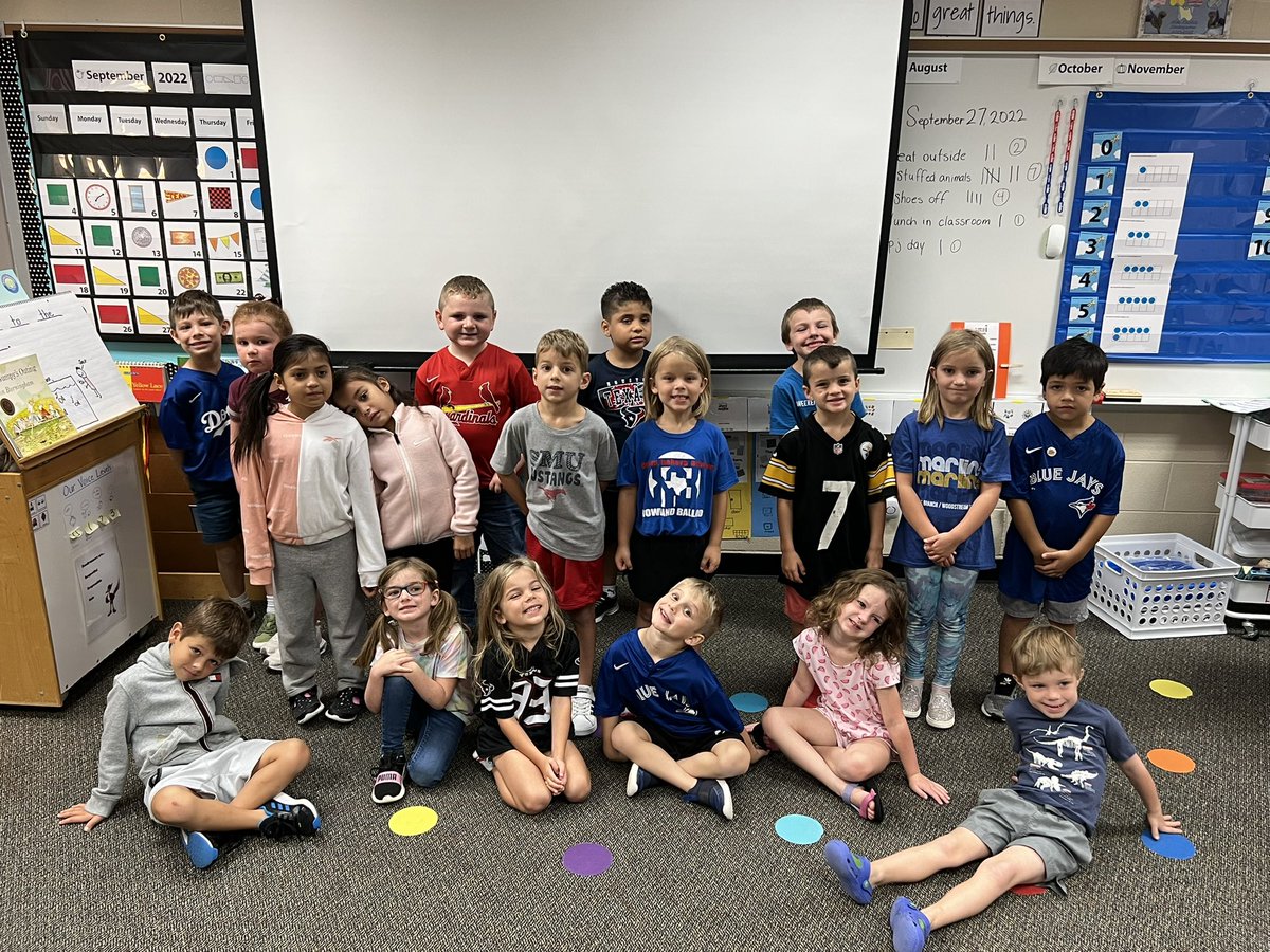 Teaming up together as future mustangs! <a href="/HumbleISD_HHE/">Hidden Hollow Elementary</a> #futuremustangs