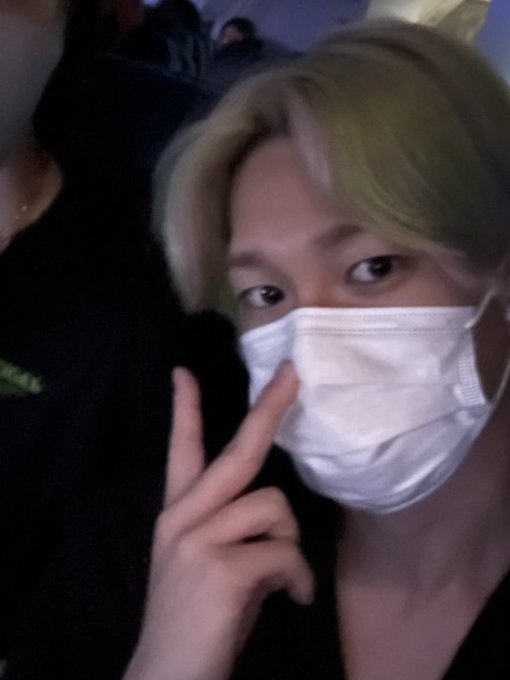 intakbby's tweet photo. come see me 🖤 

#P1eceSelcaDay #P1SD #P1HSD #P1ece #PSD #피원하모니 #P1Harmony #THEO #테오 @P1H_members https://t.co/FxYrMGrVk9