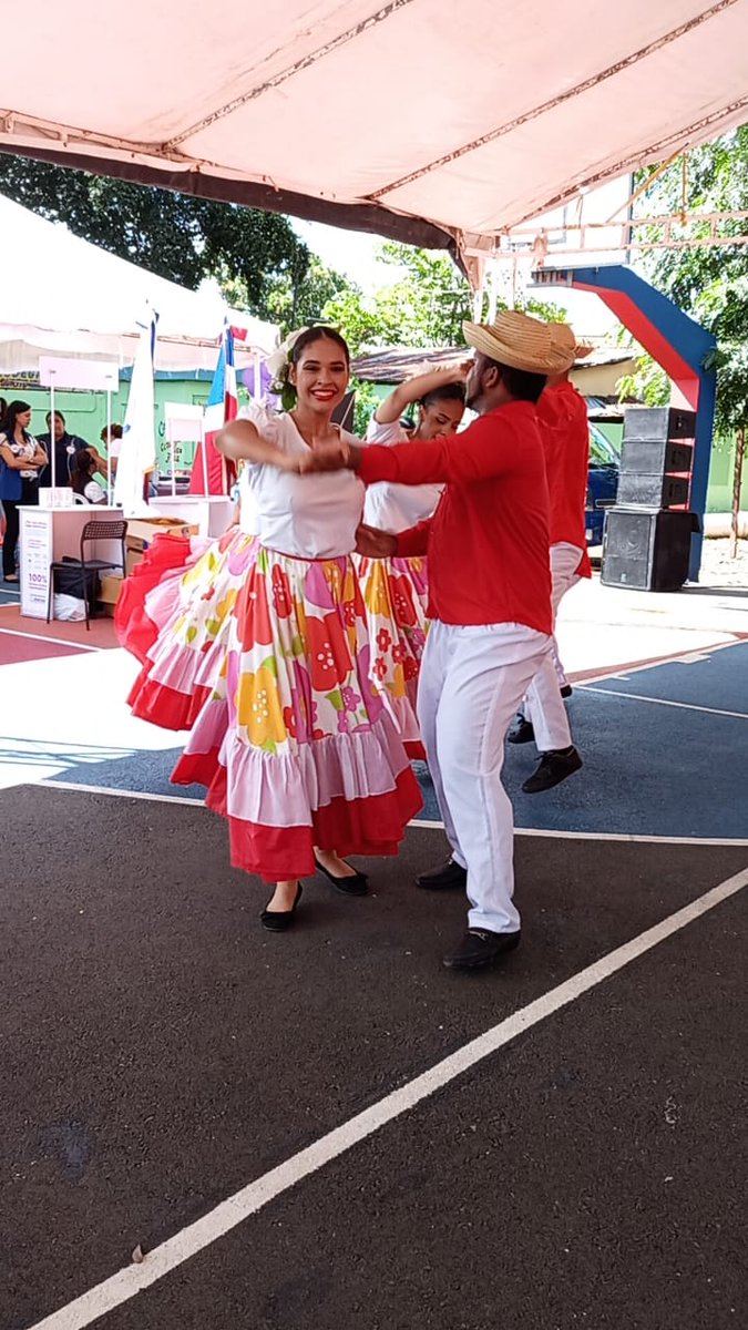 profamiliaRD's tweet photo. En nuestra Feria de salud comunitaria tenemos consulta de medicina general, medicina familiar, laboratorio, conserjería en salud sexual  y salud reproductiva  y acceso a métodos anticonceptivos totalmente gratuitos. 

#TuSalud #TuDerecho
#ProfamiliaRD #SaludComunitaria https://t.co/lsbPzjRRd6