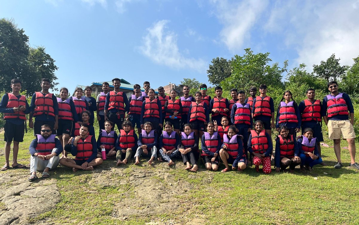 NSSRDBhopal's tweet photo. @_NSSIndia Volunteers of MP &amp; CG States on Day 2 of National Adventure Camp Manali HP (26 Sep-5 Oct 2022) took part in trekking &amp; swimming.
Some glimpses....

@PMOIndia @YASMinistry @GovernorCG @ianuragthakur @sanjayjavin @pankajsinghips @pibyas @NssrdB @askabir_ https://t.co/wi3k80GTmm