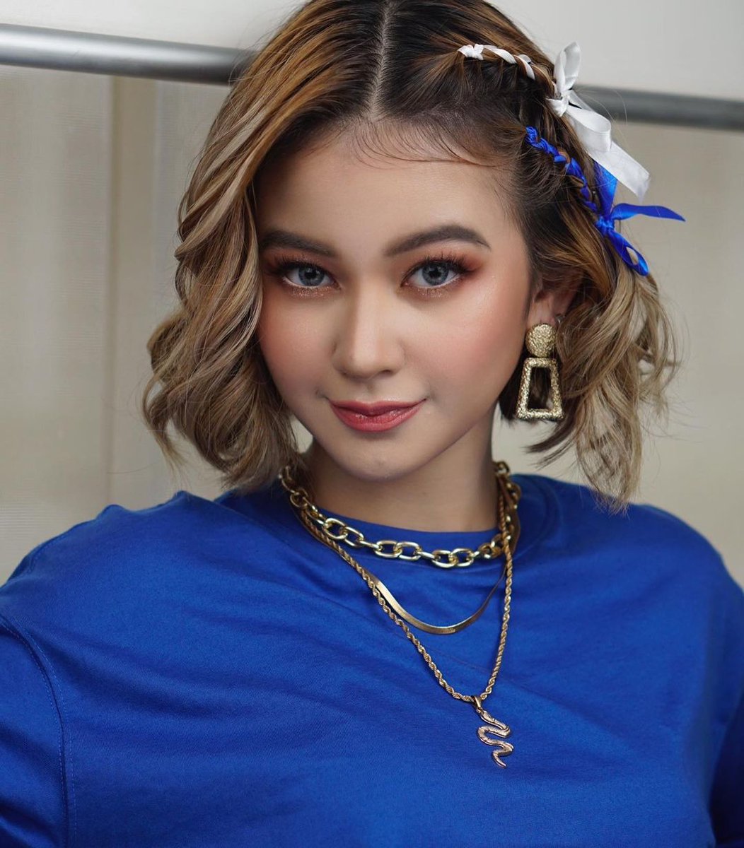 pretty lady in blue! 💙

📸 (ig) kayer_08makeup
<a href="/zuluetAlfea/">G22 Alfea</a> #G22ALFEA
#G22 <a href="/G22Official/">G22 Official</a>