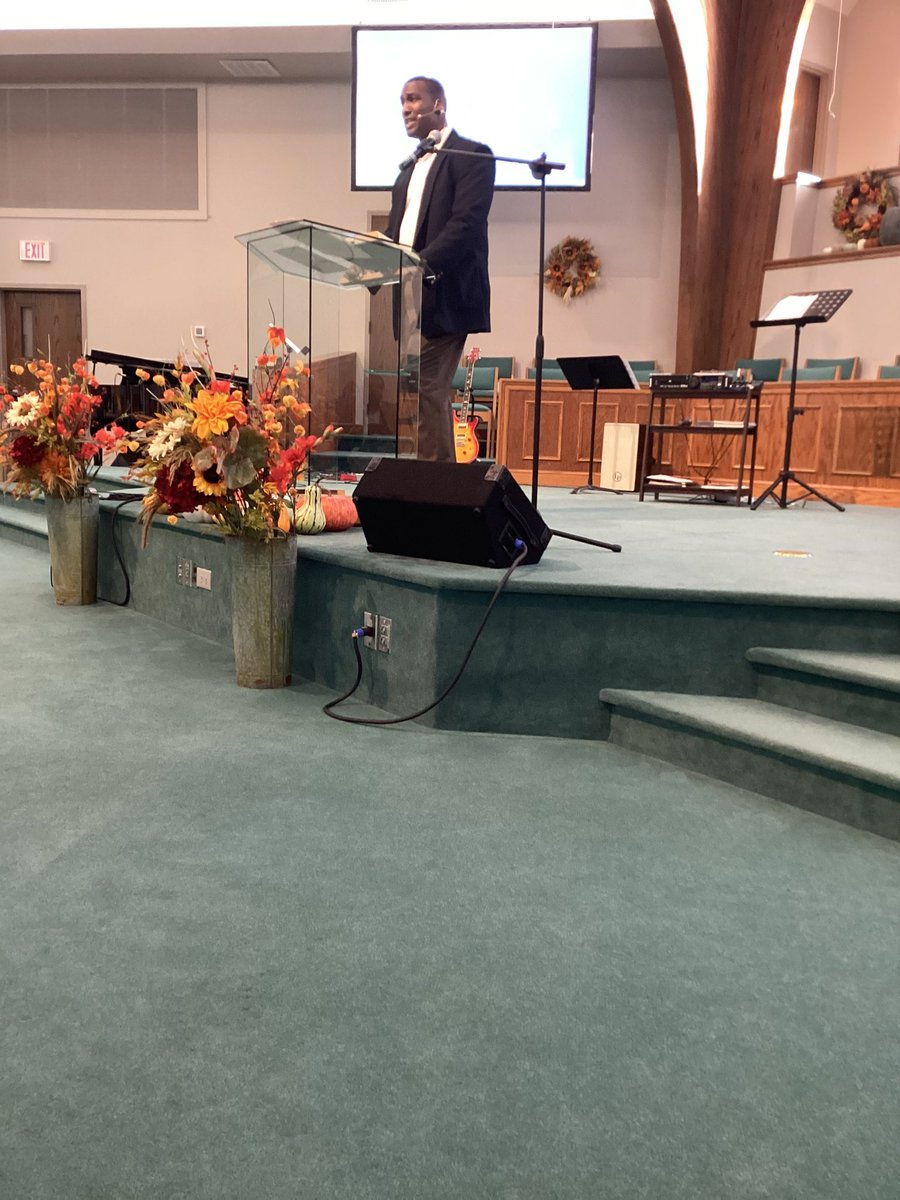 bhinton125's tweet photo. What a joy to be with AMS Shawn Edwards and the Lincoln Association and bring the Word for their annual meeting @KentuckyBaptist #cpthanks #localchurches https://t.co/uu6XLA4Kus