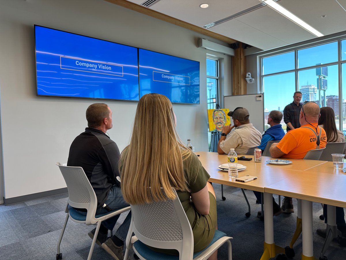 HuttonBuilds's tweet photo. The heart of Hutton’s culture is found within our fantastic team members. How we serve our clients and communities has been modeled by this group for years. 

Join us in recognizing the team members who hit a milestone year this year. https://t.co/THxA5aDzSl