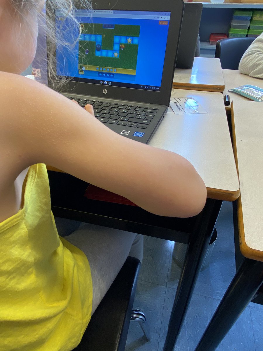pulsiferkaitlyn's tweet photo. This morning many of us are learning how to code for the FIRST TIME! We coding our friend at the meeting area with arrows and now we’re trying @kodable on our own!! @DwightRossElem #SeeWhatWeAreLearning https://t.co/nEtQ9HbaFy