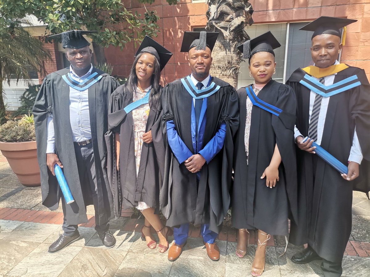 Ndumie_Mcyong's tweet image. When blessings come they come multiplied 👨🏾‍🎓✨I&apos;m grateful. Another one
#Manyonyoba
#Datacentrix
#Mancosa