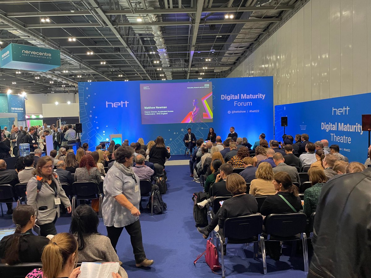 @HETTShow #HETT22 💙 Meanwhile, @doulageorgie popped to the 'NHS Innovation Service: Changing the Landscape of Innovation' talk in the Digital Maturity Forum. So exciting and lots to learn! 💙 @NHSAccelerator @AACinnovation @AHSNNetwork #dadsmatter #digitalhealth