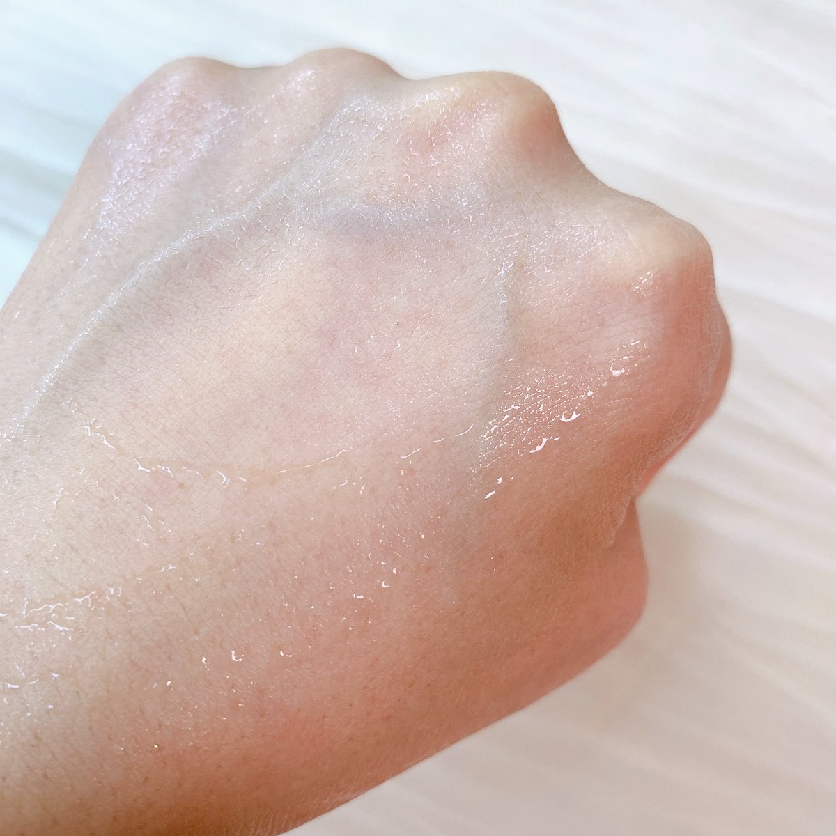 💙 𝙴𝚃𝚄𝙳𝙴 𝚂𝙾𝙾𝙽 𝙹𝚄𝙽𝙶 𝚙𝙷𝟻.𝟻 𝚁𝚎𝚕𝚒𝚎𝚏 𝚃𝚘𝚗𝚎𝚛

弱酸性のお肌に優しいトナー。一日中刺激を受けた肌をパンテノールやマデカッソシド等がお肌を落ち着かせてくれます😌快適なお肌の為の油水分バランスケアも🤲✨

提供(@BeauerOfficial )様
🔗 me2.do/5mrtboNi