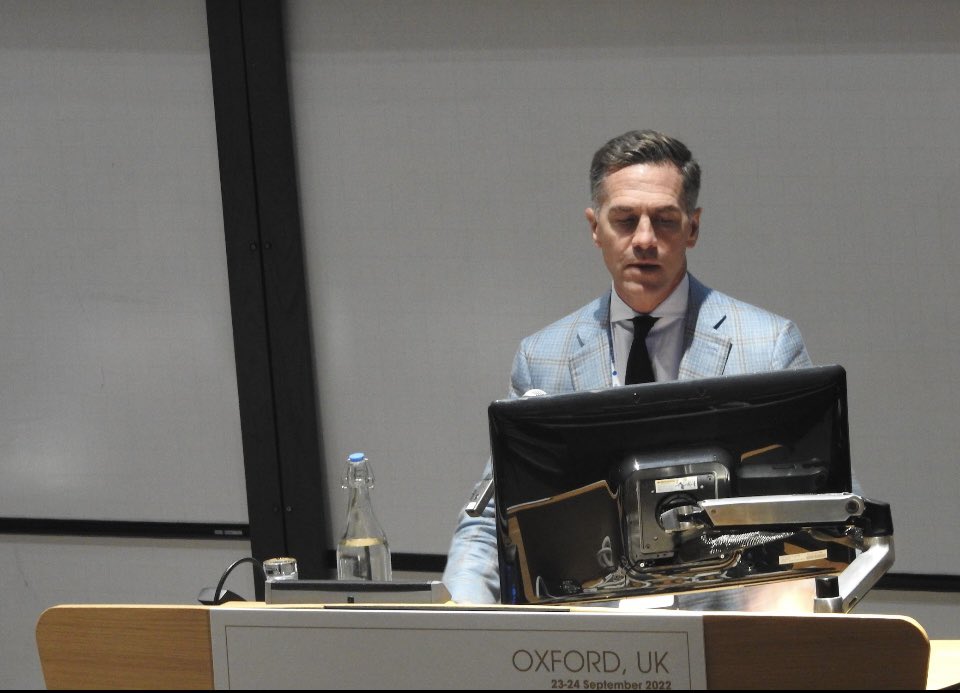escfs2022's tweet photo. Dr Jesse Taylor presenting: “A mid facial odyssey.” https://t.co/5pniqeuDRd