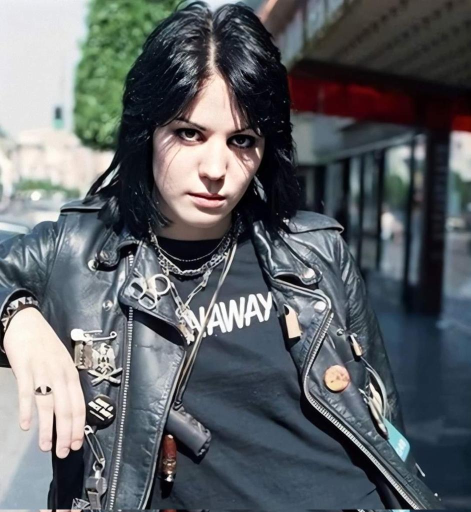 Happy Birthday to Joan Jett! 