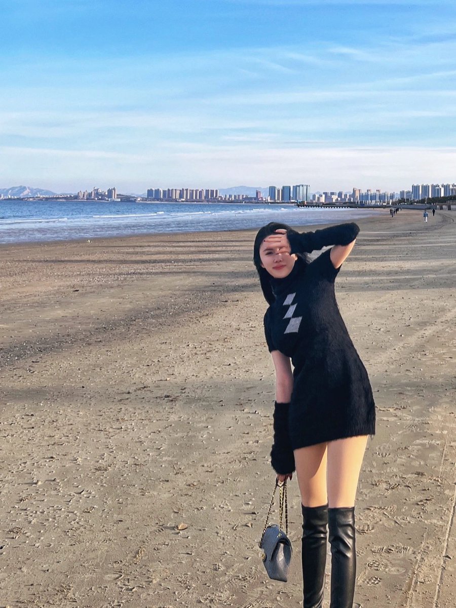 Self-discipline, self-improvement, arrogance, and self-reliance are what a woman should look like