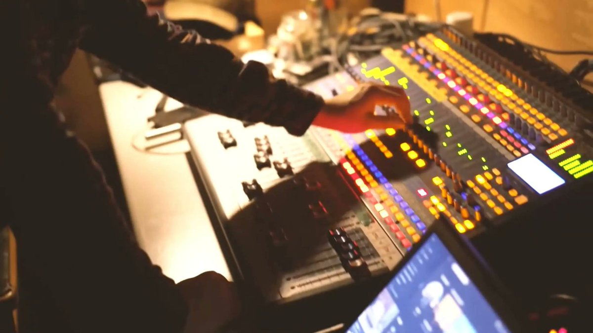 8th Oct. Live Sound Production Workshop 

Learn the basics of what it takes to engineer a live sound event. Part of Keighley Arts &amp; Film Festival.

Tickets £5 or free for those on low income 
 
Limited spaces, save yours now -&gt; buff.ly/3SAcZaw