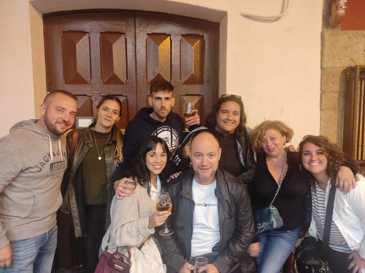 Aetesys_Naciona's tweet photo. AETESYS en congreso TES SEMES en La Rioja,@FernanLopezMesa @javiabellalor @EmergSEMES punto de encuentro de TES y socios @AETESYS_TES de toda España. https://t.co/xZ1zpHjOHc