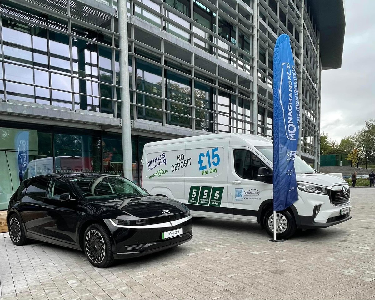 ⚡️𝘽𝙐𝙄𝙇𝘿𝙄𝙉𝙂 𝘼 𝙎𝙐𝙎𝙏𝘼𝙄𝙉𝘼𝘽𝙇𝙀 𝙁𝙐𝙏𝙐𝙍𝙀⚡️
Monaghan Bros are delighted to be attending the Building a sustainable future - International Conference at the South West College in Enniskillen today. 
(1/2) @swccollege