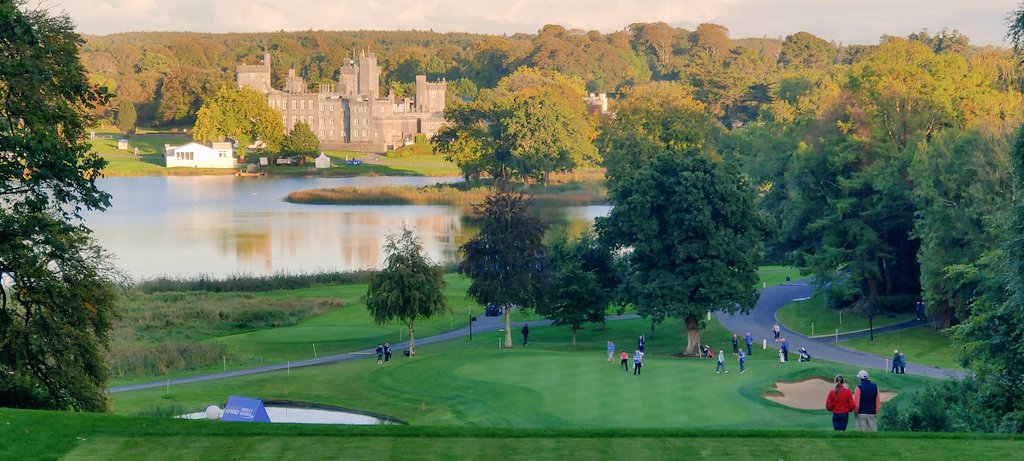 TimOSullivan2's tweet image. Incredible few days @dromolandcastle volunteering for the @WomensIrishOpen. Delighted for @PaulColeman8 to finally show the world his pride and passion. Fair play to you Paul and all the team @GolfDromoland. 👏👏
