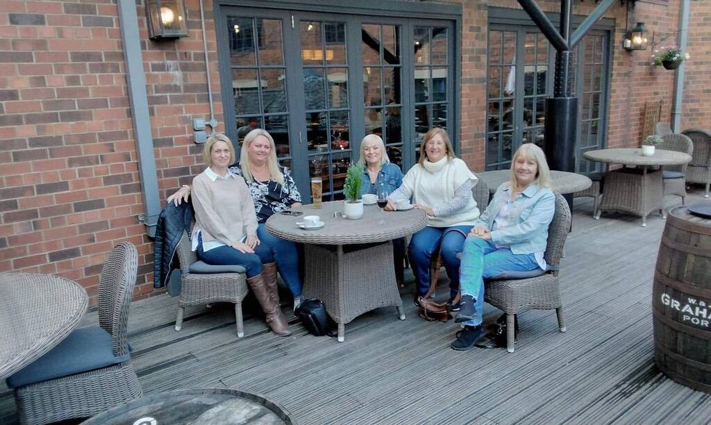 hsimpsonwillis's tweet photo. Friends, the thing that makes life so much better #makingmemories #friends #lovinglife https://t.co/2KMmFtzI7k https://t.co/qEEDM49hDg
