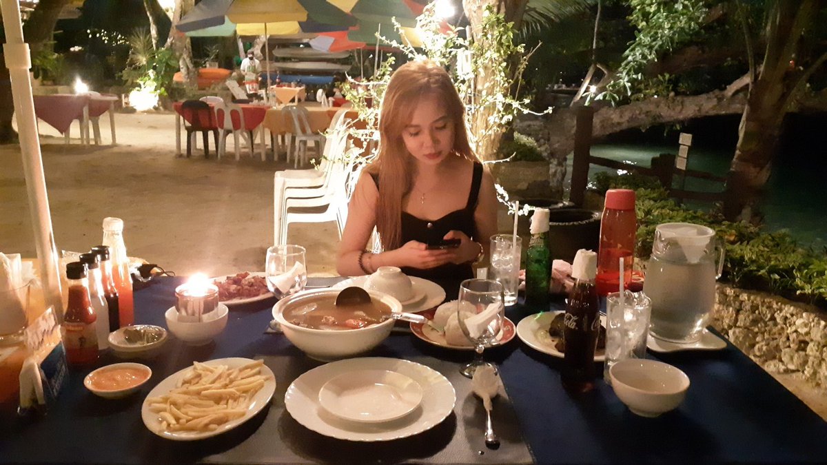 MaaarcAlvarez's tweet photo. I thank my lucky stars every day for having you in my life! Wish you all the happiness IN THE WORLD😤 Happy Birthday Love! @queeniespns 😍 💖 https://t.co/zXEaY09vGn