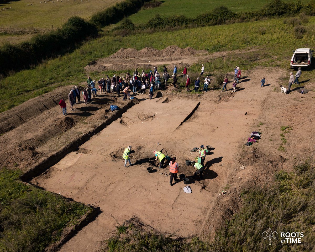 ExploreThePast's tweet photo. #RootsInTime dig diary day 12: Thanks to everyone who came to the Open Day! 

Over 200 people visited on Sat 17th for site tours, chance to chat with @MagSurveys geophysics team &amp; live drone photography. Many thanks to the volunteers who made it possible &amp; our BSL interpreter. https://t.co/H3PXodiEpK