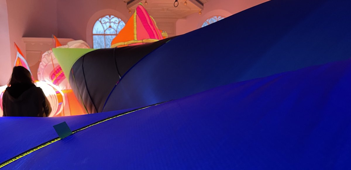 Nog t/m zondag 2 oktober bij ons in het kerkje te zien, de installatie BeingHere van Wies Noest aerdenplaats.nl/page/220/expos…