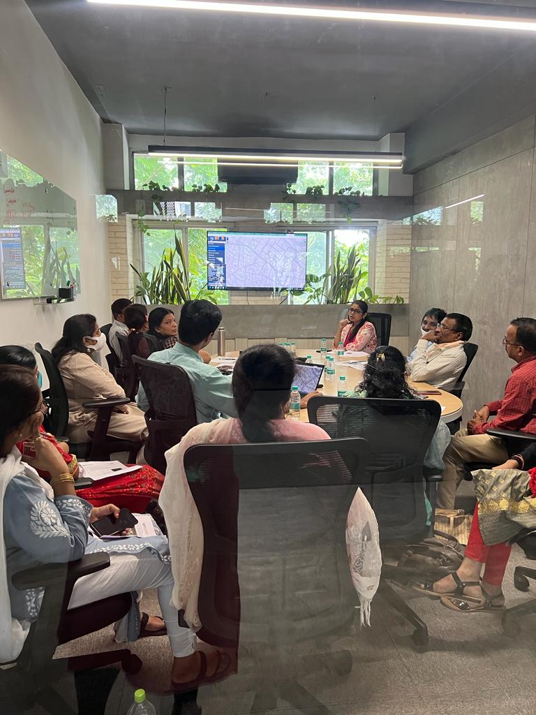 NIUM_Hyd's tweet photo. Team @NIUM_Hyd had a powerful discussion with @HMDA_Gov officials on creating 'spatial database' and its management in contemporary contexts. #HMDA team visited our office yesterday for this meeting. 🤝

#Collaboration 
#hyderabad
#spatial https://t.co/ScmLIcT7do