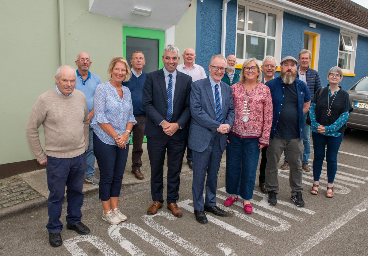 WellKinsale's tweet photo. Great to meet @FrankFeighan, Min of State for Public Health, Well Being and National Drugs Strategy, who visited The Well to learn more about this brilliant, inter-generational community initiative.  Welcome also @osully1967  and @voteTimLombard @KinsaleNews @YouthKinsale https://t.co/HtIzv2JfeP