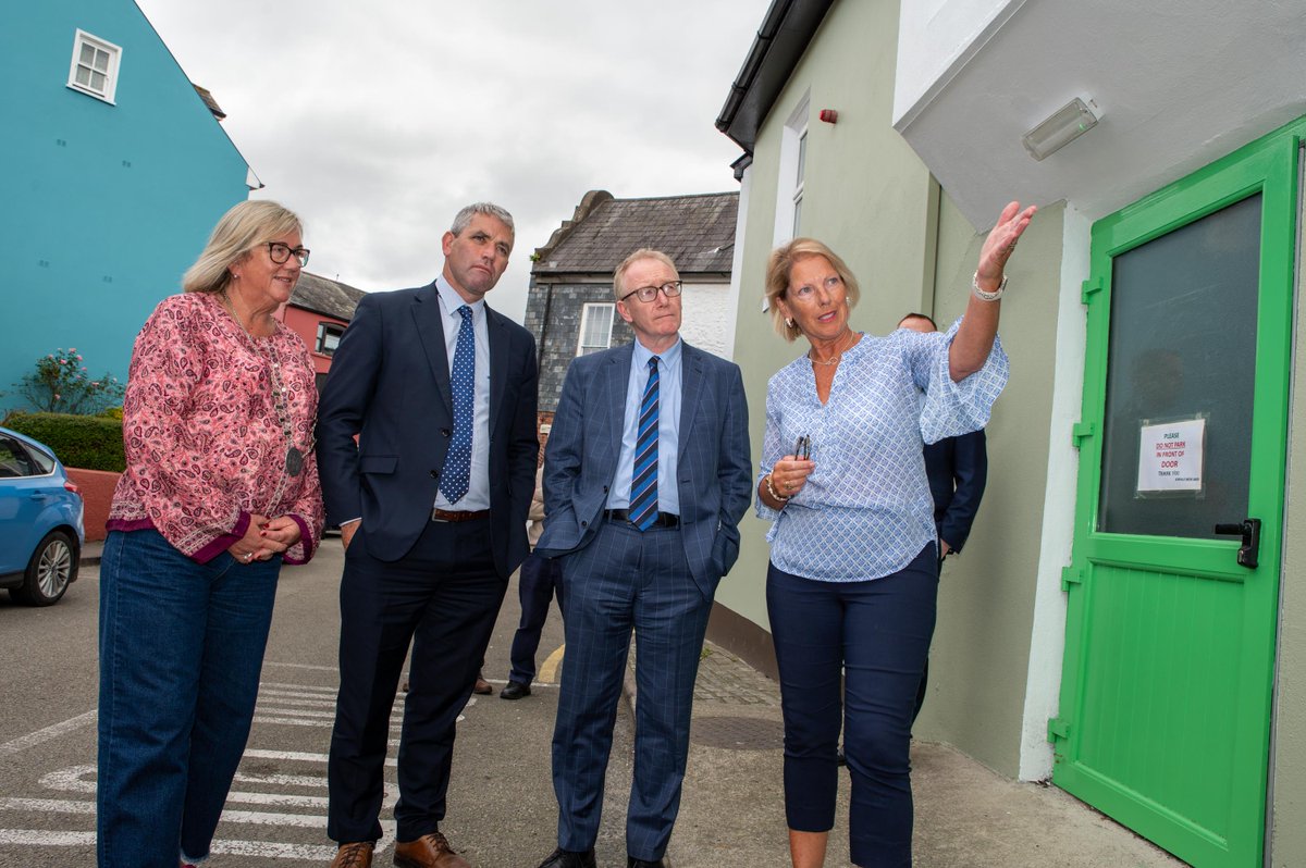 WellKinsale's tweet photo. Great to meet @FrankFeighan, Min of State for Public Health, Well Being and National Drugs Strategy, who visited The Well to learn more about this brilliant, inter-generational community initiative.  Welcome also @osully1967  and @voteTimLombard @KinsaleNews @YouthKinsale https://t.co/HtIzv2JfeP