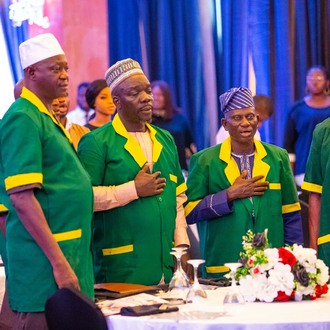 riseapp_ng's tweet photo. Dignitaries, CEOs, Artisans, and others were present at RÍSÉ APP launch event on August 3rd, 2022 at Oriental Hotel in Lagos, Nigeria
#techlaunch #launchevent #launchevents #Rísé #RíséApp #ecommerce #artisan #vendors #joblistings #MSMEs #BusinessUpdate #businesslistings https://t.co/zykvY13I5g