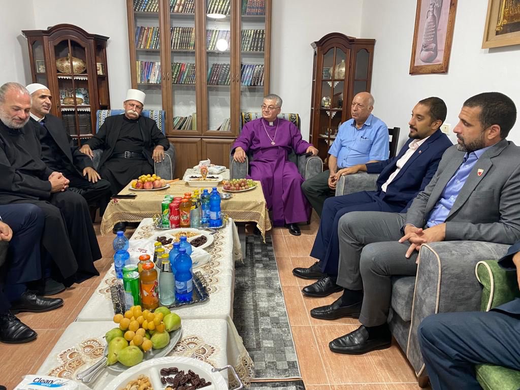 زار سفير البحرين لدى اسرائيل بلدة كفرياسيف في شمال إسرائيل، حيث تعرف عن قرب كيف يعيش المسلمون و المس