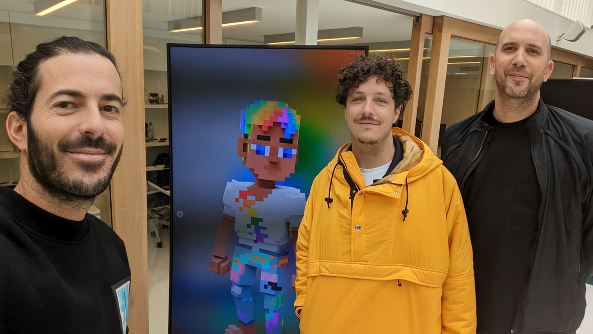 mathieucervety's tweet photo. Thanks @SwipeBack for stopping by @TheSandboxGame office. This incredible team is behind the @Ledger #SchoolofBlock experience. One of my favorite experience in #SandboxAlphaS3 ... From Play & Earn to Play & Learn 🔥🚀 https://t.co/JON1UhliSO