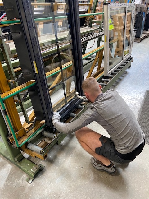 GlazeriteLtd's tweet photo. Itβs been an exciting few weeks as Ewan, glazer at our North West Division has been glazing our very first Grey Base specified job.
We canβt wait to see what the final installation will look like ππΌ
#greybase #veka #glazerite #northwestdivision #fabrication https://t.co/404M1LxHWl