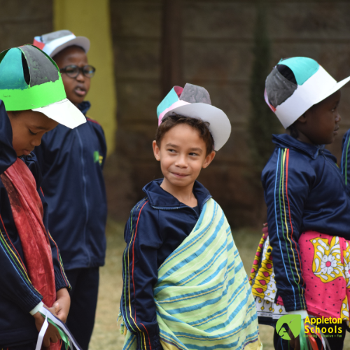 appletonschool's tweet photo. Our #lowerprimary learners had an integrated learning assessment within the theme of 'moulding a #patrioticcitizen for peaceful co-existence.' Here, they were able to learn different #Kenyan patriotic songs and make paper craft hats (with colours of the Kenyan flag). https://t.co/NT8QIoCFed