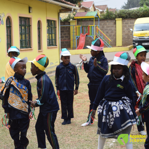 appletonschool's tweet photo. Our #lowerprimary learners had an integrated learning assessment within the theme of 'moulding a #patrioticcitizen for peaceful co-existence.' Here, they were able to learn different #Kenyan patriotic songs and make paper craft hats (with colours of the Kenyan flag). https://t.co/NT8QIoCFed