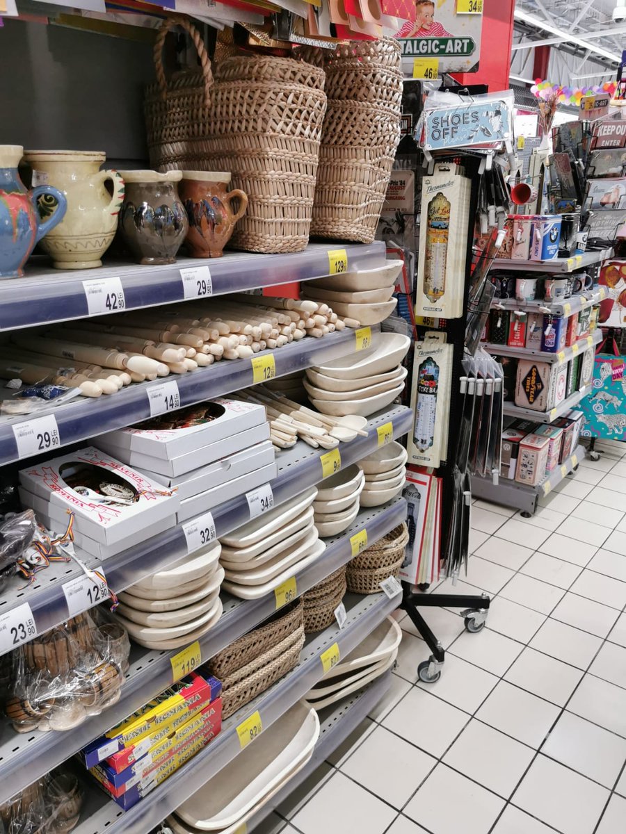 InitiativeRoma's tweet photo. 🤝Petrica Dulgheru - our executive director, together with REDI Romania, Produse #Handmade Romanesti and Carrefour's PR Team visited two branches/sites of #Carrefour Hypermarket where we have# stands with products from Romanian #artisans. https://t.co/8qKJMHKAcI