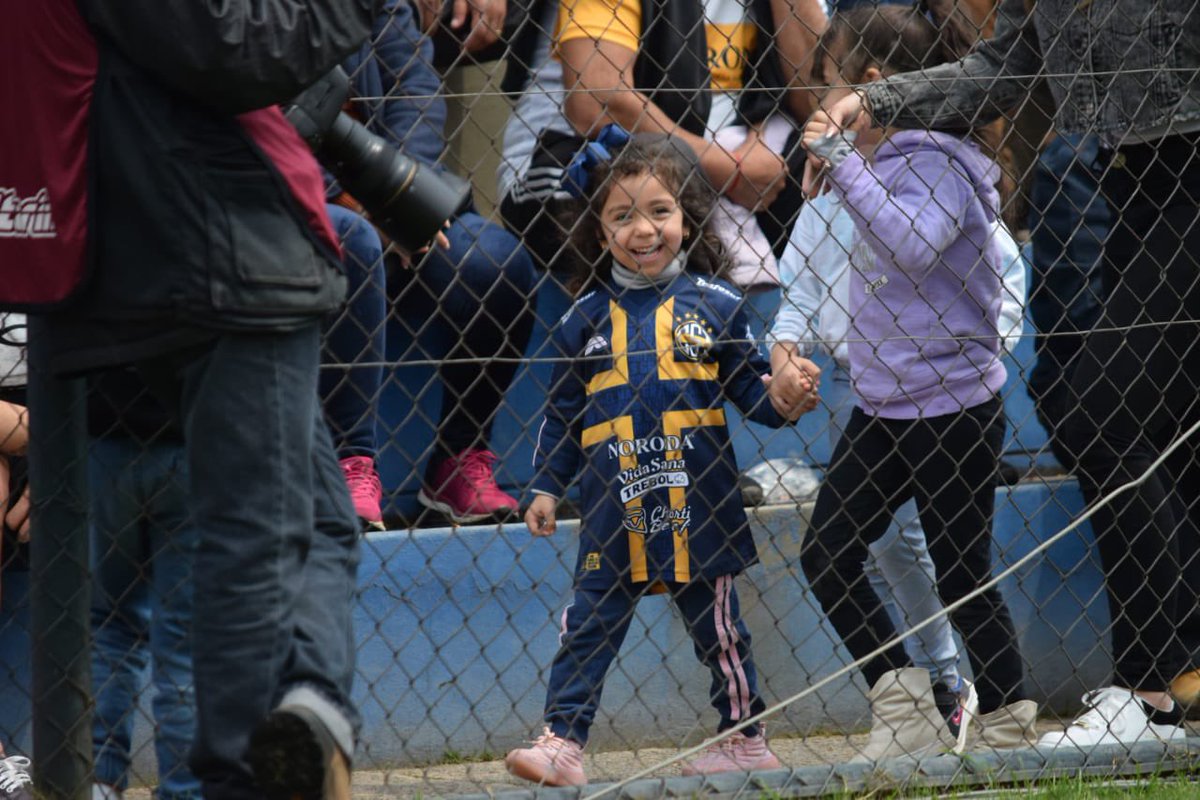 Un Club de Barrio, si… un GRAN Club de un GRAN Barrio!
RESPECT!