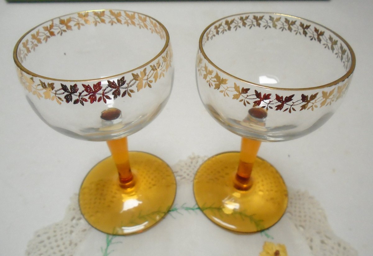 2 Vintage French Gold Stemmed and Etched Aperitif or Sherry Glasses, Liquor Glass Set of 2, Digestif Glasses etsy.me/3BOt7OT #clear #anniversary #christmas #gold #glass #aperitifglassset #midcenturyglasses