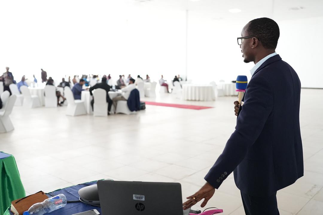 ERwabiyago's tweet photo. Tanzania Trade Portal the public and private tool as a single point of business procedural information shared with Indian and Tanzanian traders as Indian delegates visit tanzania
# trade facilitation
# SME enhancement tool 
# digital platform https://t.co/Qlp6aN03k7