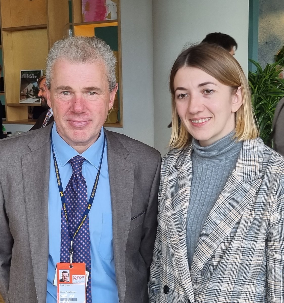 #PCS general secretary Mark Serwotka met with Ivanna Khrapko from the Federation of Trade Unions of Ukraine to offer solidarity and to promise to highlight the issues to PCS members. Find out how you can help. bit.ly/UkrainePCS #saveukraine #helpukraine